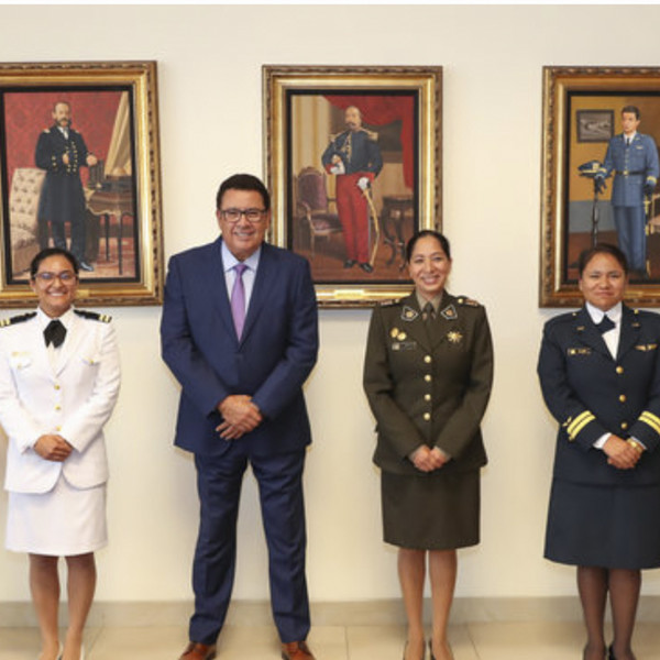 SAMU formará en España a tres médicas militares de Perú