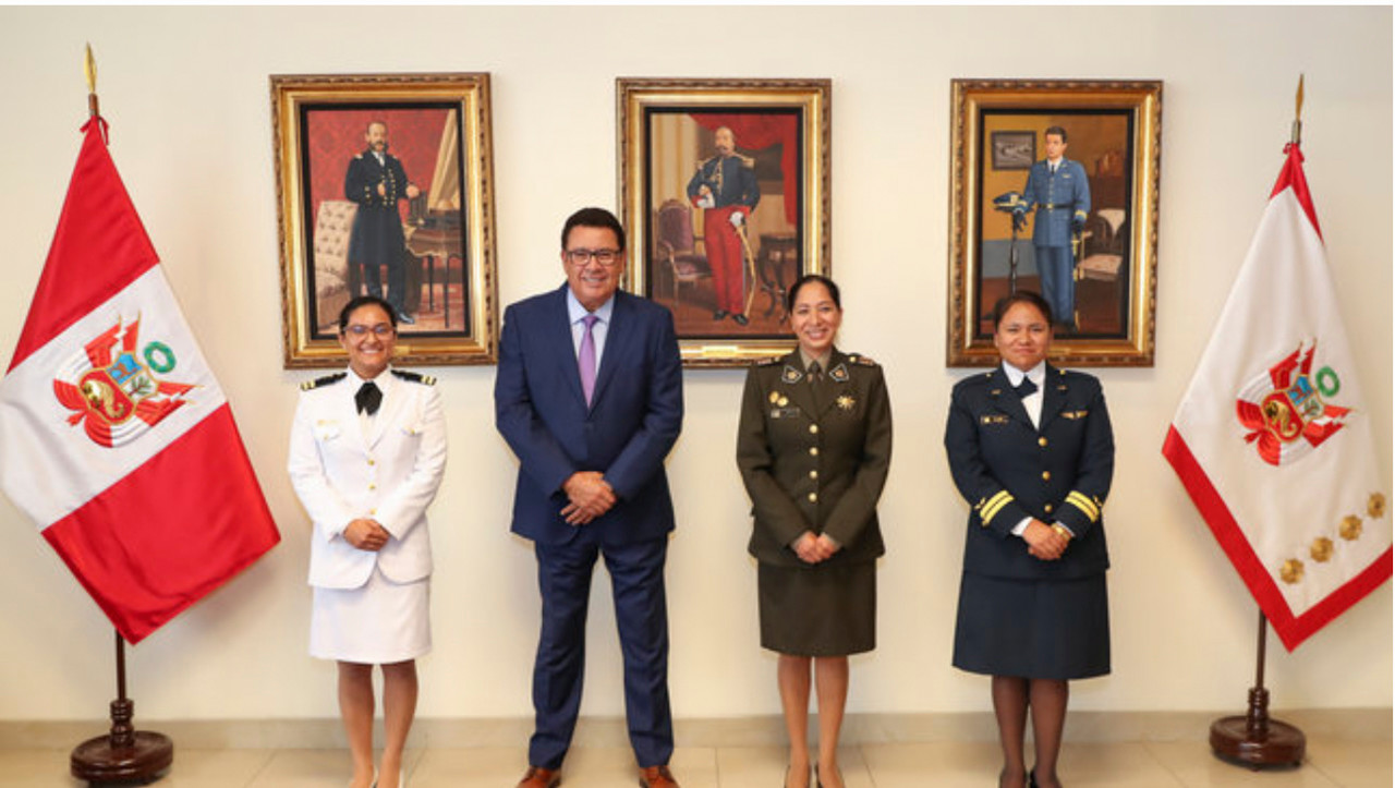 SAMU formará en España a tres médicas militares de Perú
